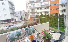 Wave And Sun Apartment